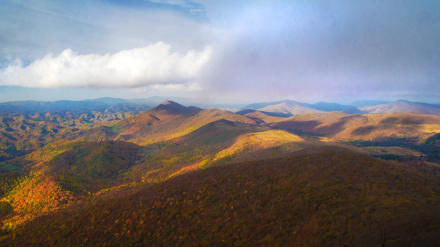 Fall colors on Elk Knob summit