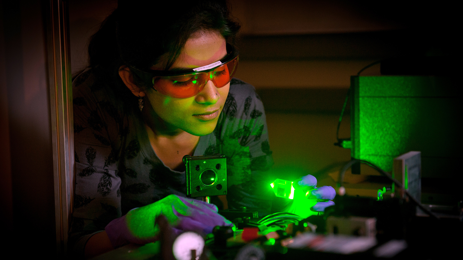 A student works in the Jet Laser Lab.
