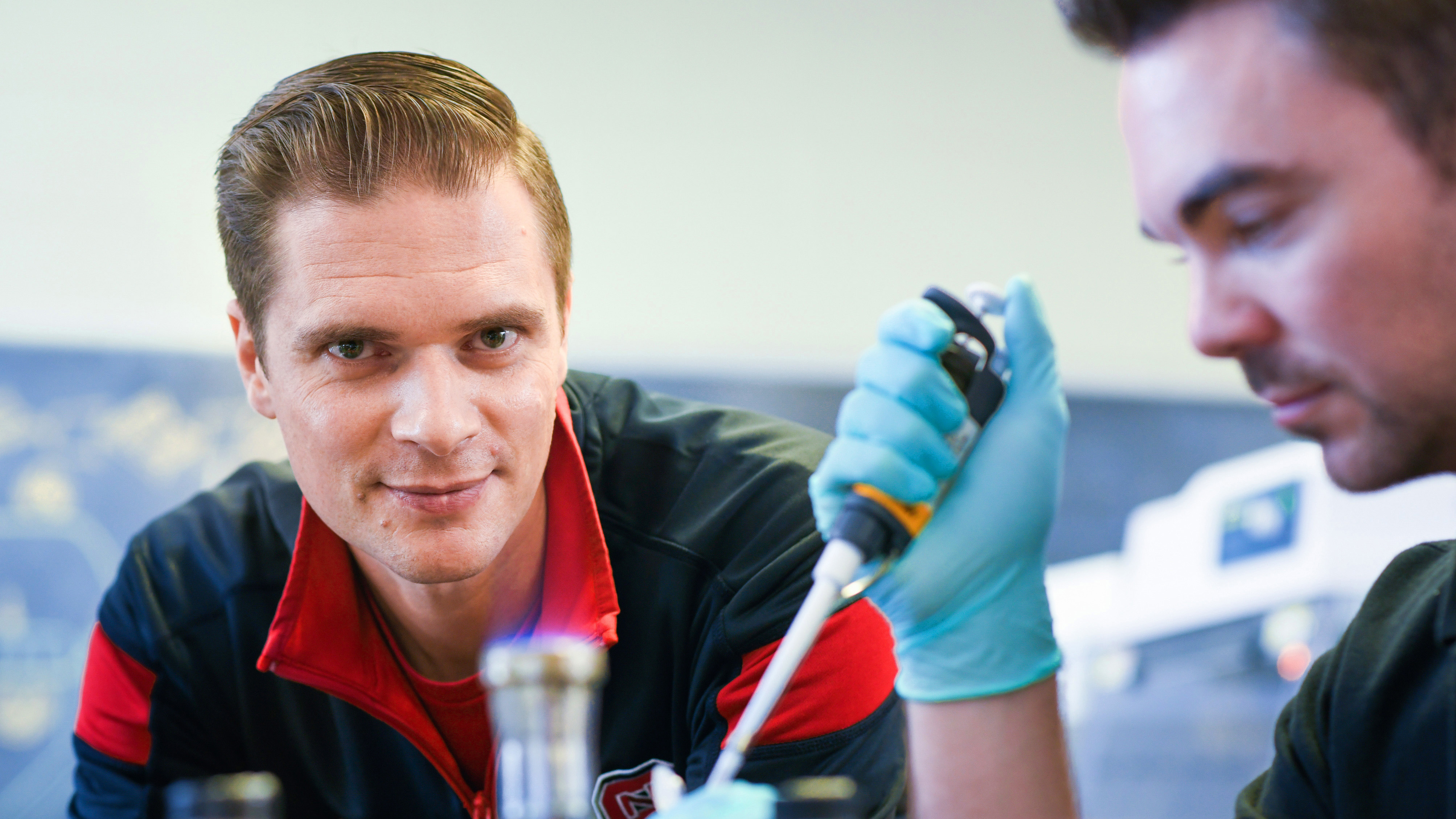Photo of Rodolphe Barrangou with graduate student Matthew Nethery in the lab.
