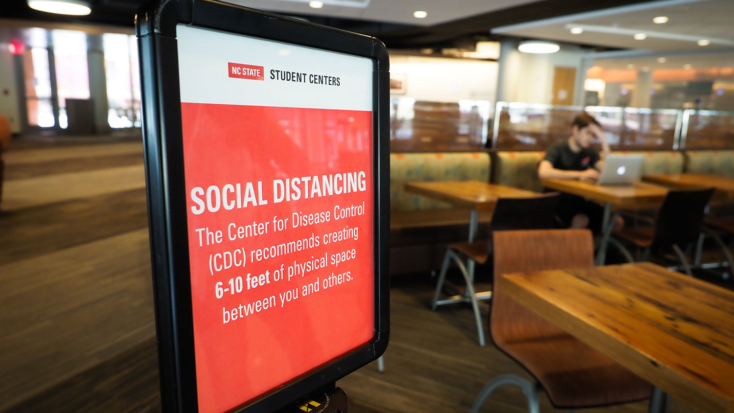 A social distancing sign at Talley Student Union during the COVID-19 outbreak