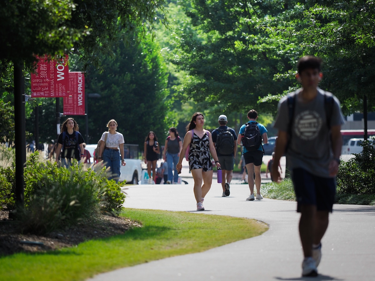 Students make their way inside and around Talley on the first day of classes, 2023.