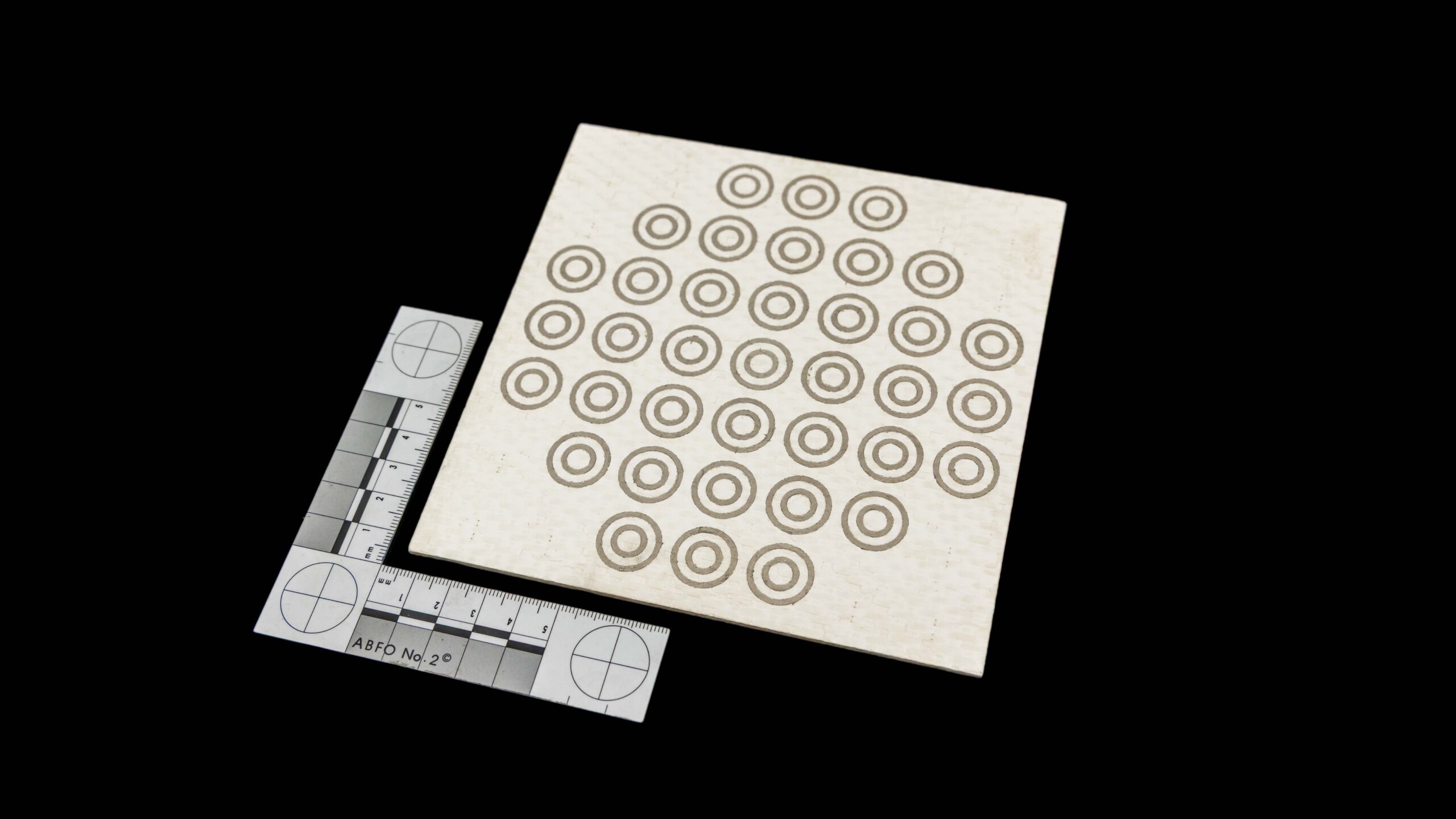 A metasurface-patterned ceramic sensor developed in Xu’s lab